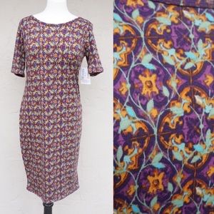 ⬇️ $25 NWT LuLaRoe Julia Purple Green Vines Med